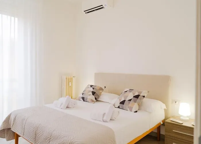 Casa Viola - Modern And Spacious Flat With Terrace Апартаменты *