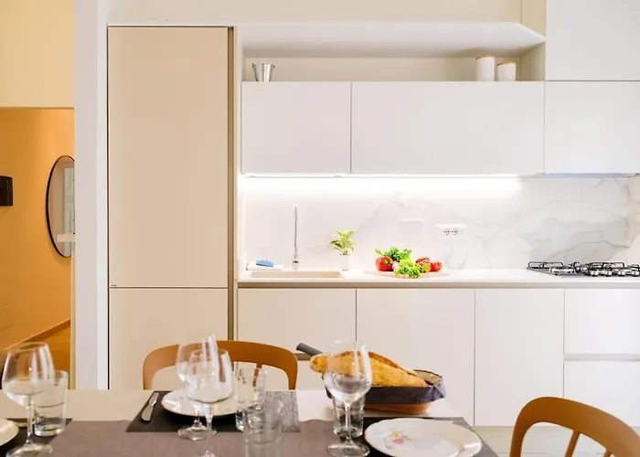 Casa Viola - Modern And Spacious Flat With Terrace Апартаменты *