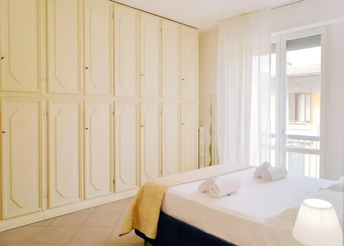 Casa Viola - Modern And Spacious Flat With Terrace Апартаменты *